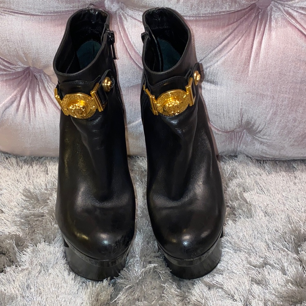 VERSACE booties. Triple platform. Gold Medusa buckle Size 6 Very good condition